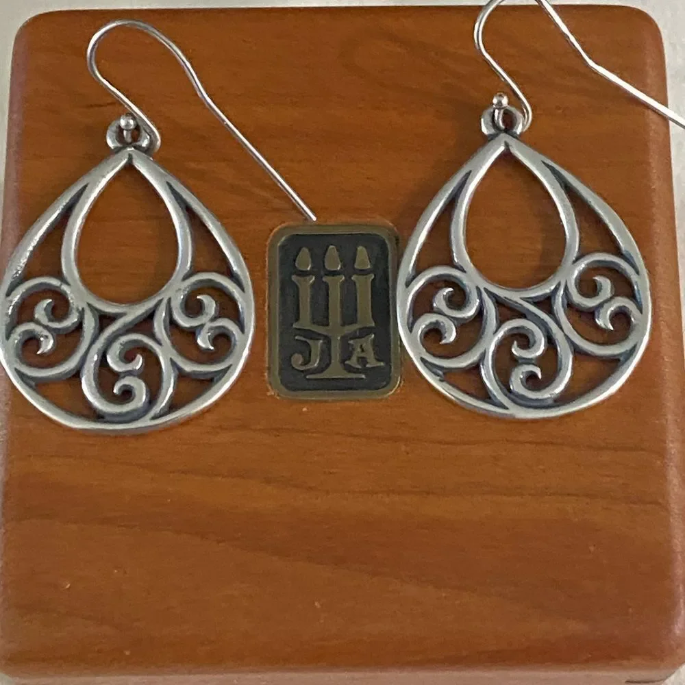 James Avery Retired Gentle Wave Dangle Earrings